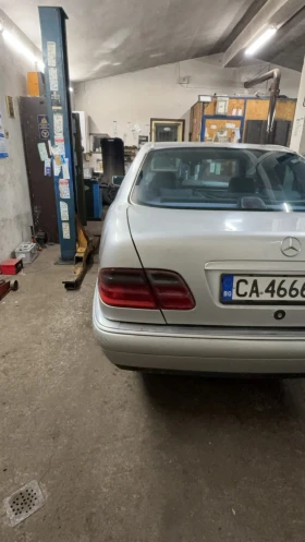 Mercedes-Benz E 200 Avantgarde, снимка 3