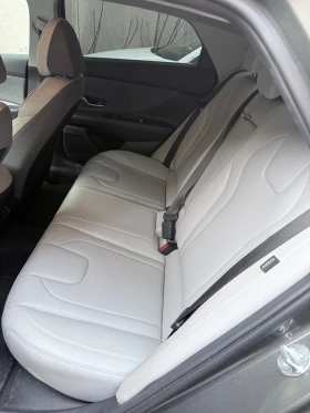 Hyundai Elantra 1.6 Hybrid Luxury  - 23500 € / 45962.00 лв. - 30941866 14