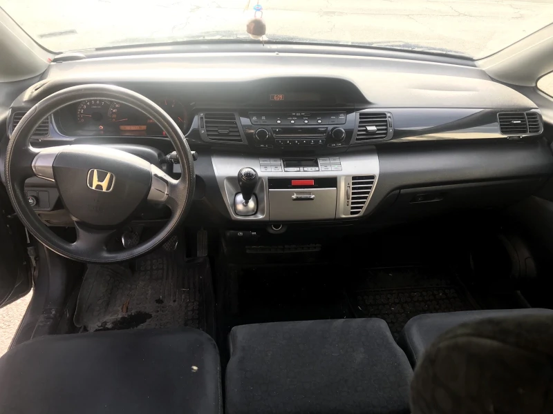 Honda Fr-v 1.7 Газ-инжекцион, снимка 12 - Автомобили и джипове - 48095803