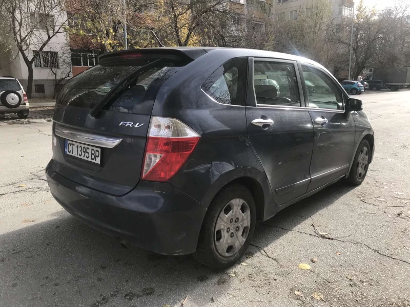 Honda Fr-v 1.7 Газ-инжекцион, снимка 2 - Автомобили и джипове - 48095803