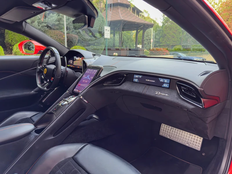 Ferrari Roma * ROSSO CORSA* F1 DCT* 3.9V8* ЛИЗИНГ, снимка 12 - Автомобили и джипове - 51624037