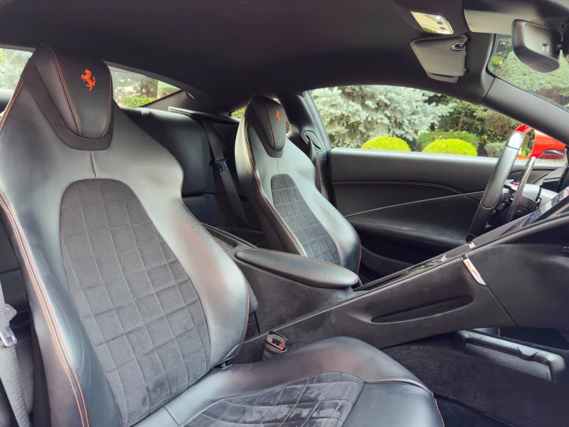 Ferrari Roma * ROSSO CORSA* F1 DCT* 3.9V8* ЛИЗИНГ, снимка 14 - Автомобили и джипове - 51624037