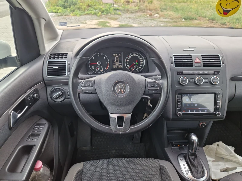 VW Touran 2.0TDI DSG , снимка 13 - Автомобили и джипове - 52011292