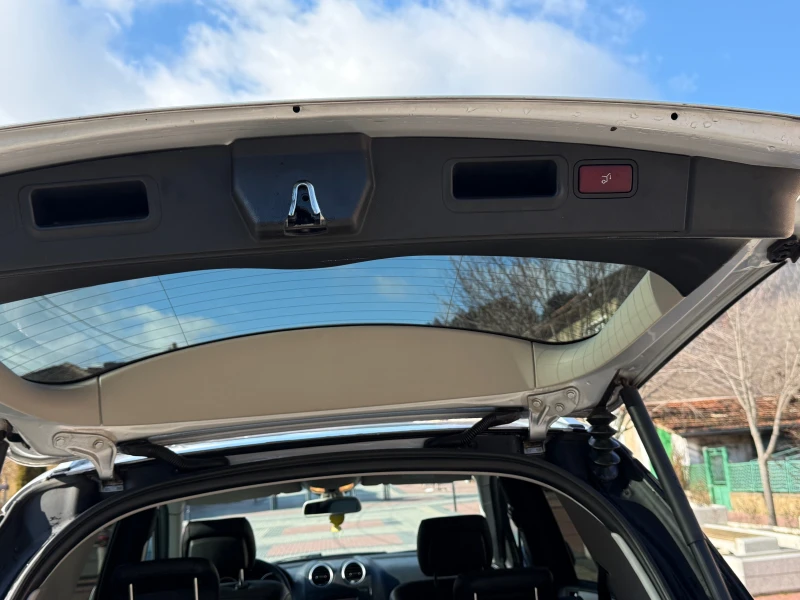 Mercedes-Benz ML НОВ ВНОС  НАВИ klima podgrev, снимка 13 - Автомобили и джипове - 53299262