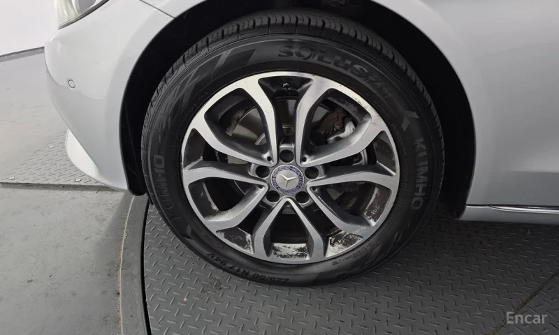 Mercedes-Benz C 220, снимка 5 - Автомобили и джипове - 53052397