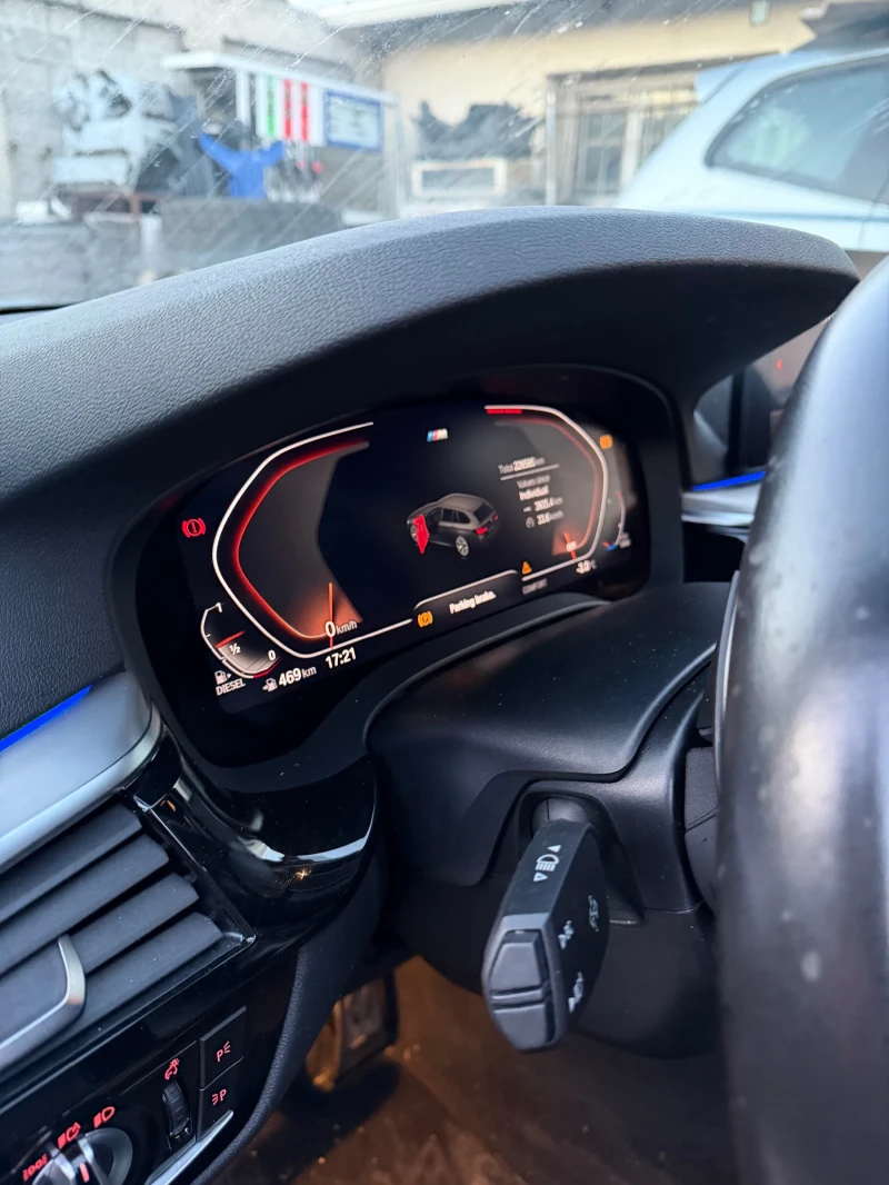 BMW 530 Mild Hybrid 4x4 M packet, снимка 9 - Автомобили и джипове - 53202343