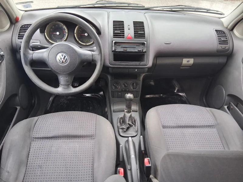 VW Polo 1.4 Бензин МРI, снимка 10 - Автомобили и джипове - 53295422