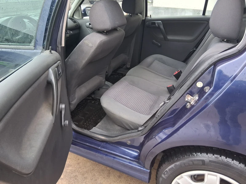 VW Polo 1.4 Бензин МРI, снимка 11 - Автомобили и джипове - 53295422