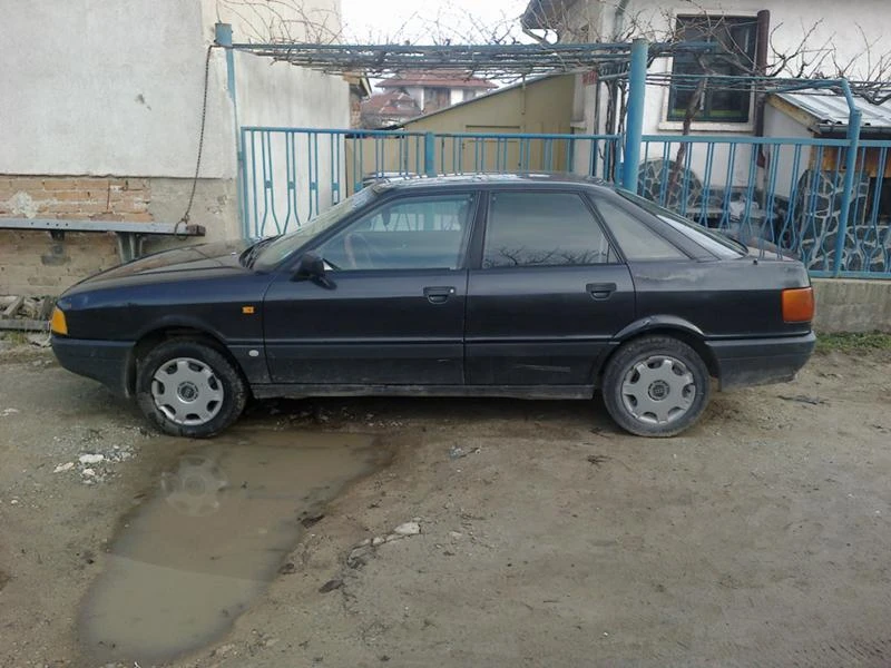 Audi 80 1.8, снимка 3 - Автомобили и джипове - 47396213