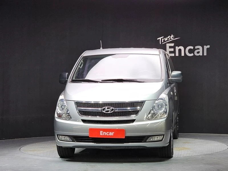 Hyundai Starex 2.5 Automatic, снимка 3 - Автомобили и джипове - 55948981