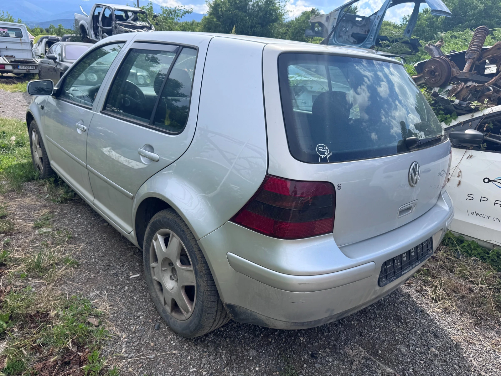VW Golf 1.8T, 1.4i, 1.6i, снимка 11 - Автомобили и джипове - 51718446
