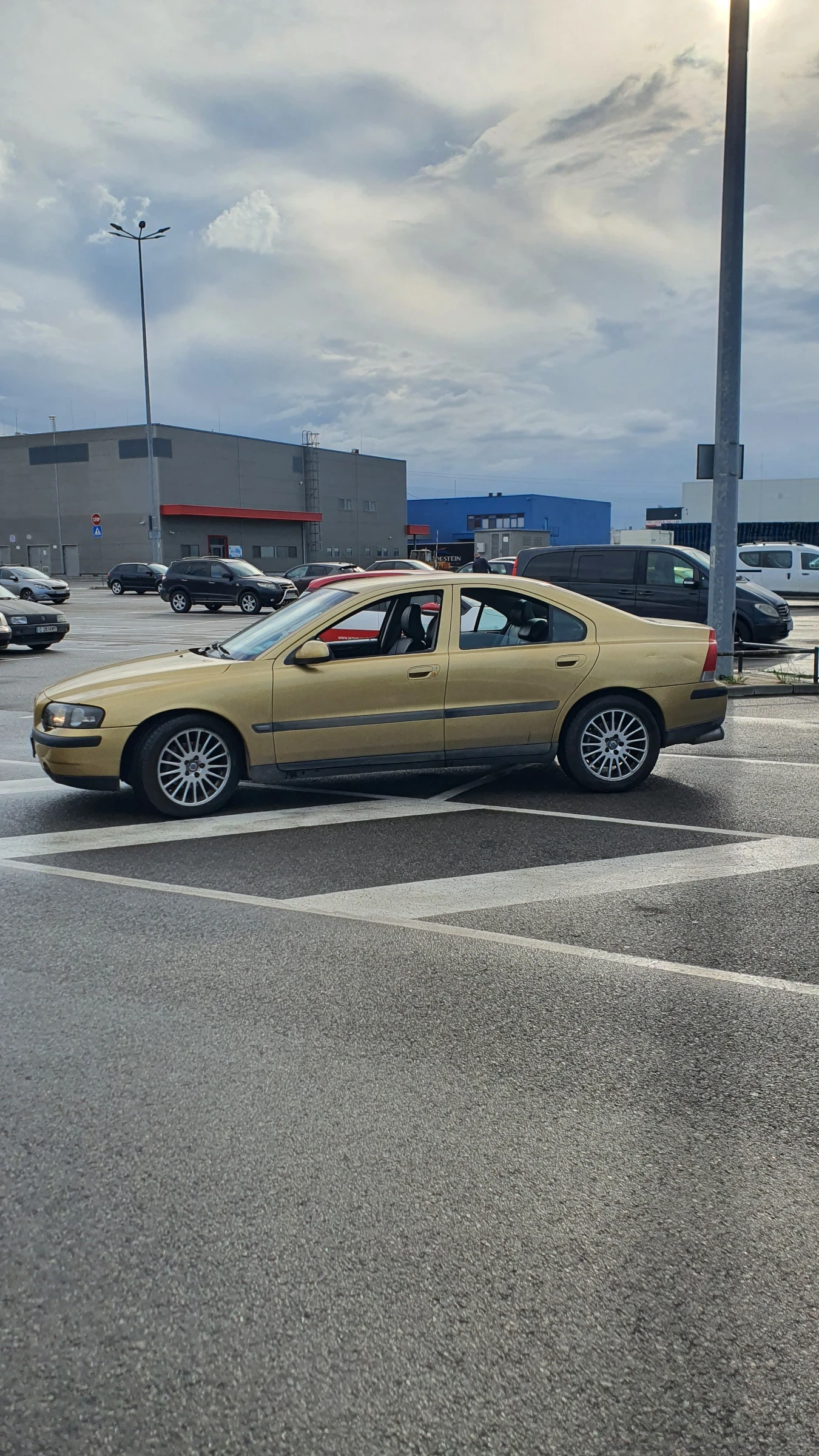 Volvo S60 Executive - изображение 2