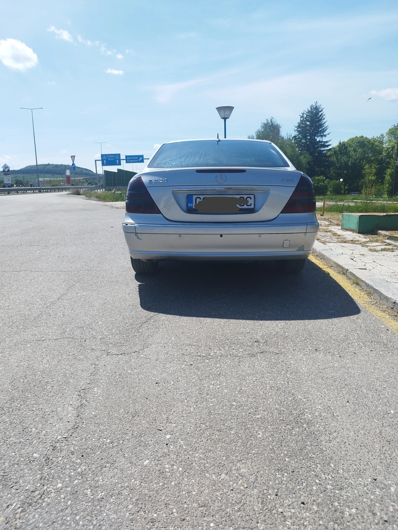 Mercedes-Benz E 220  - изображение 2