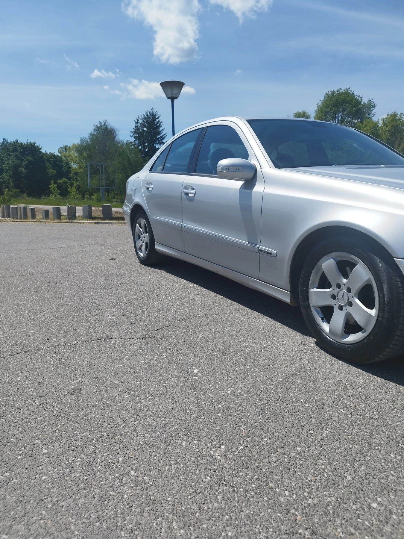 Mercedes-Benz E 220  - изображение 3
