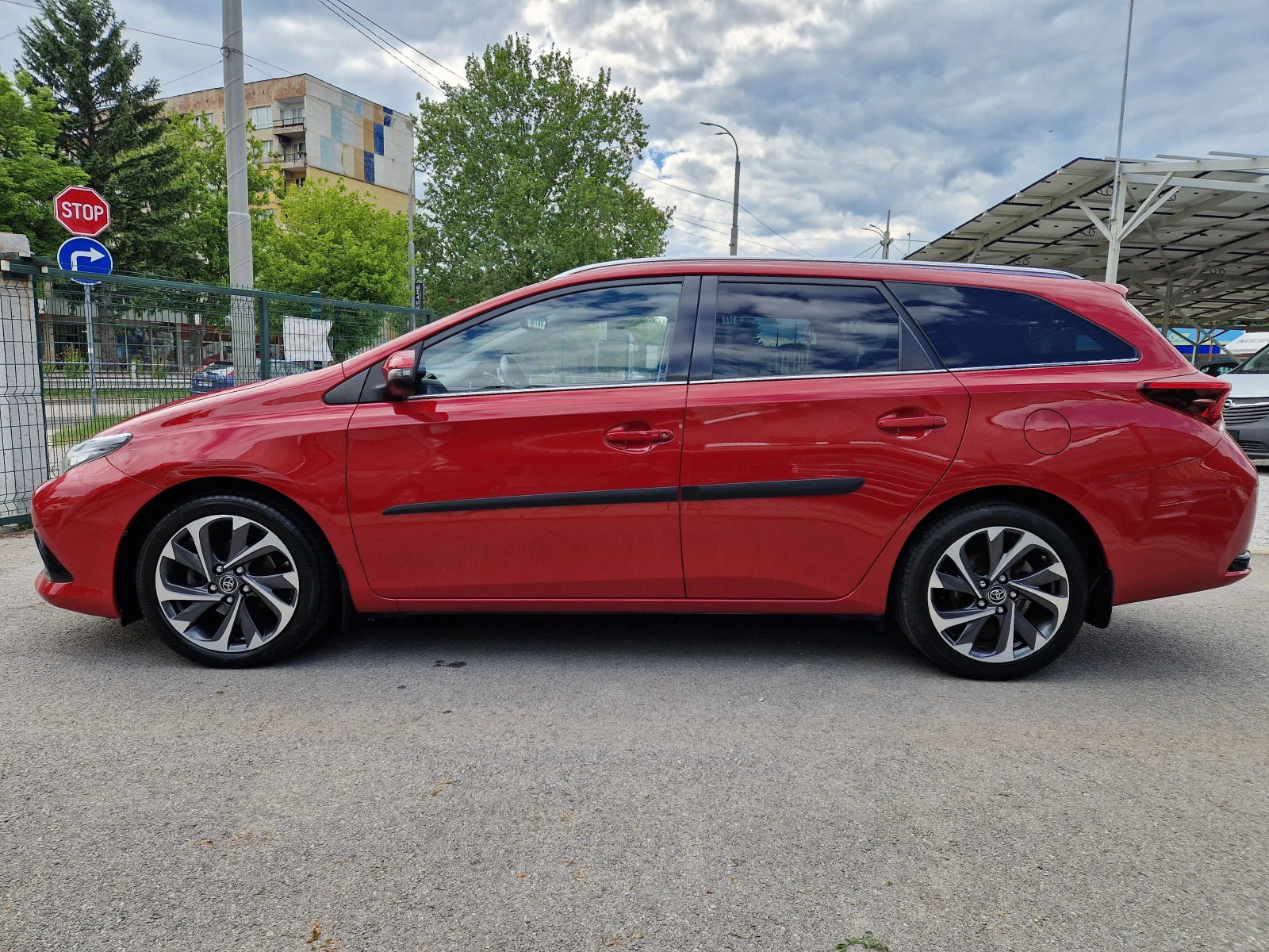 Toyota Auris  - изображение 5