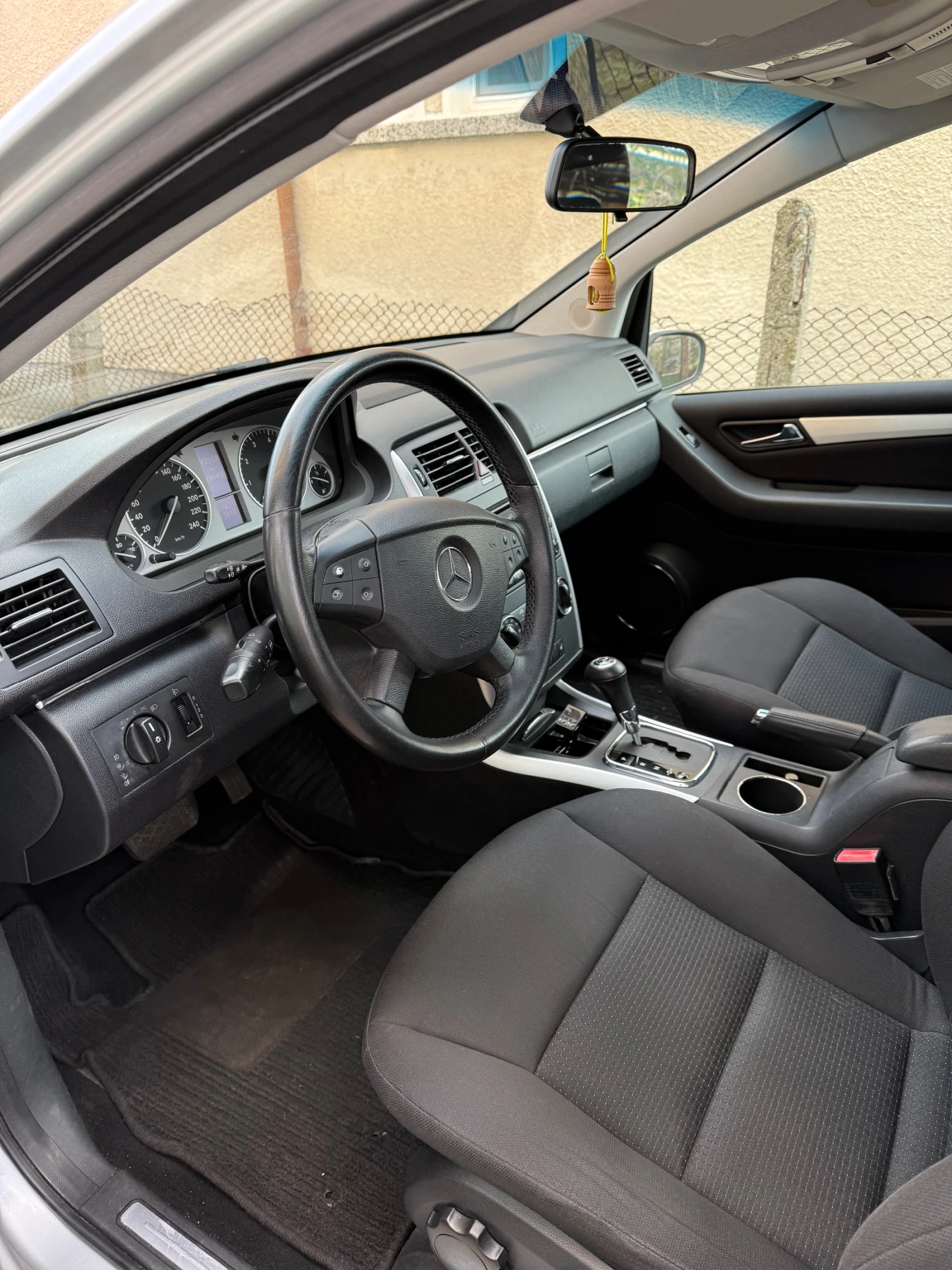 Mercedes-Benz B 170  - изображение 7