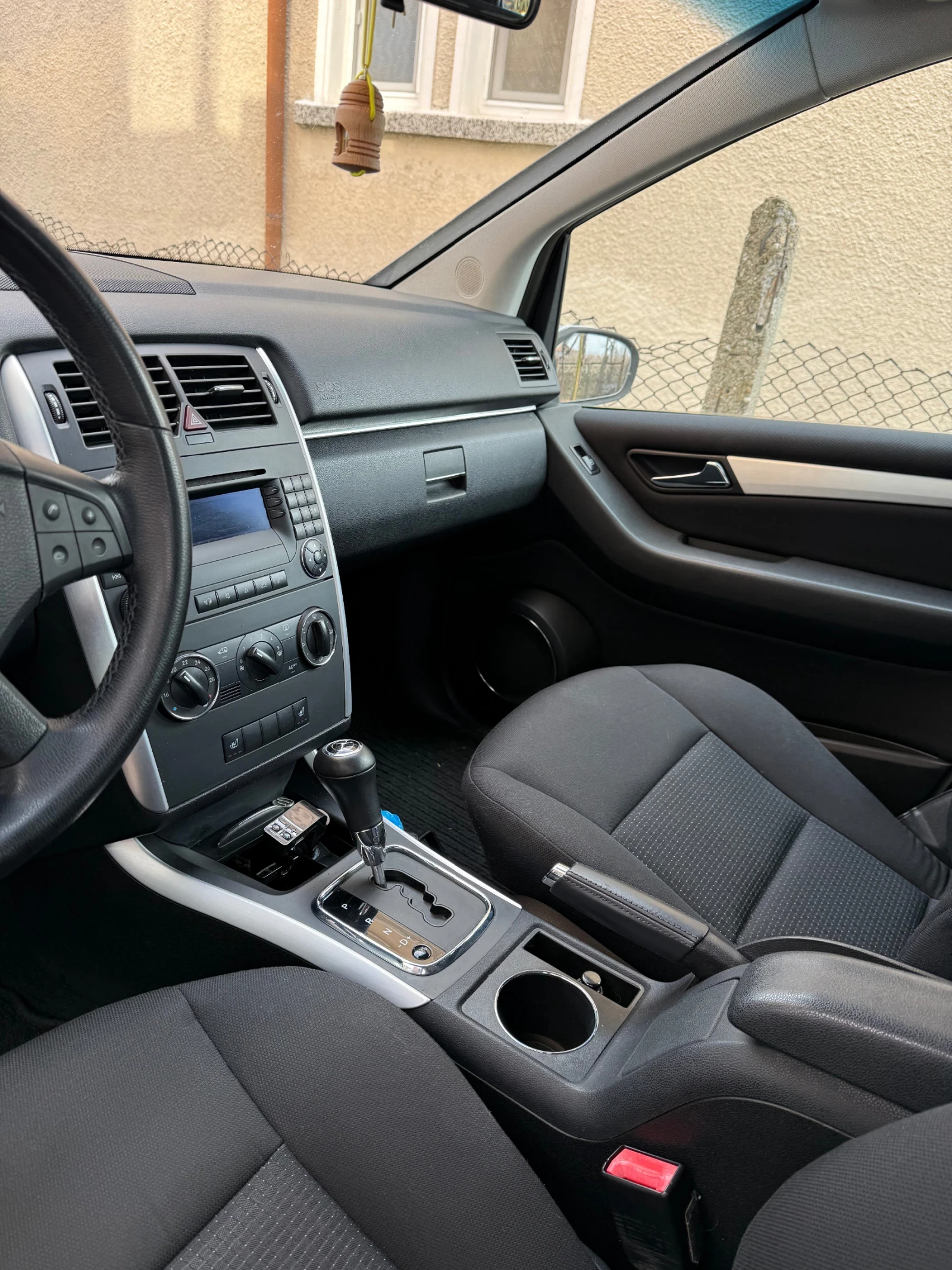 Mercedes-Benz B 170  - изображение 8