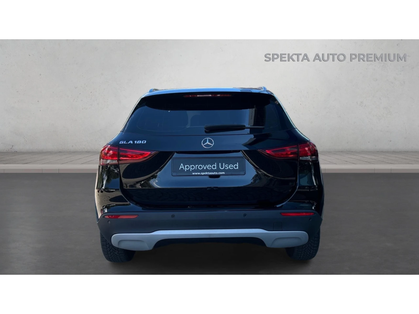 Mercedes-Benz GLA 180 Месечна вноска от 628 лв. - изображение 7