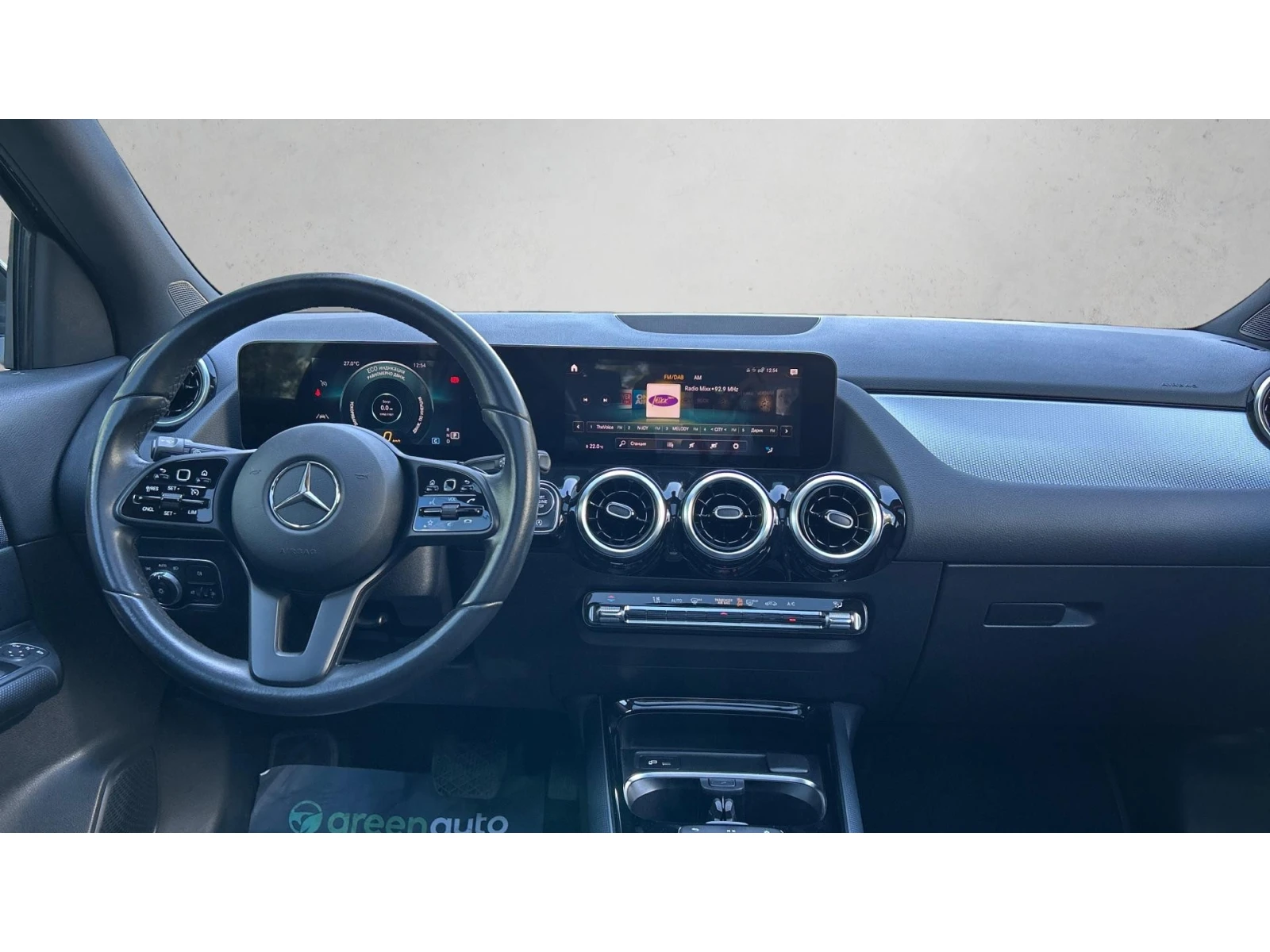 Mercedes-Benz GLA 180 Месечна вноска от 628 лв. - изображение 10