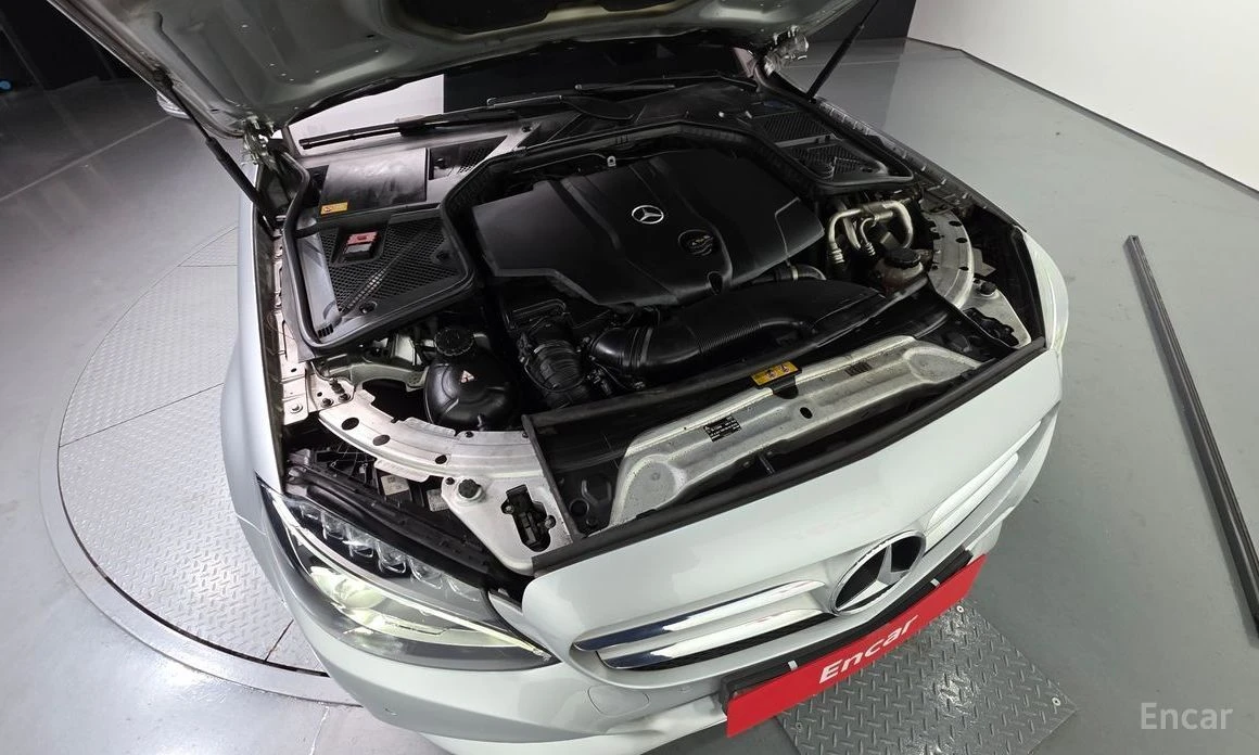 Mercedes-Benz C 220  - изображение 6