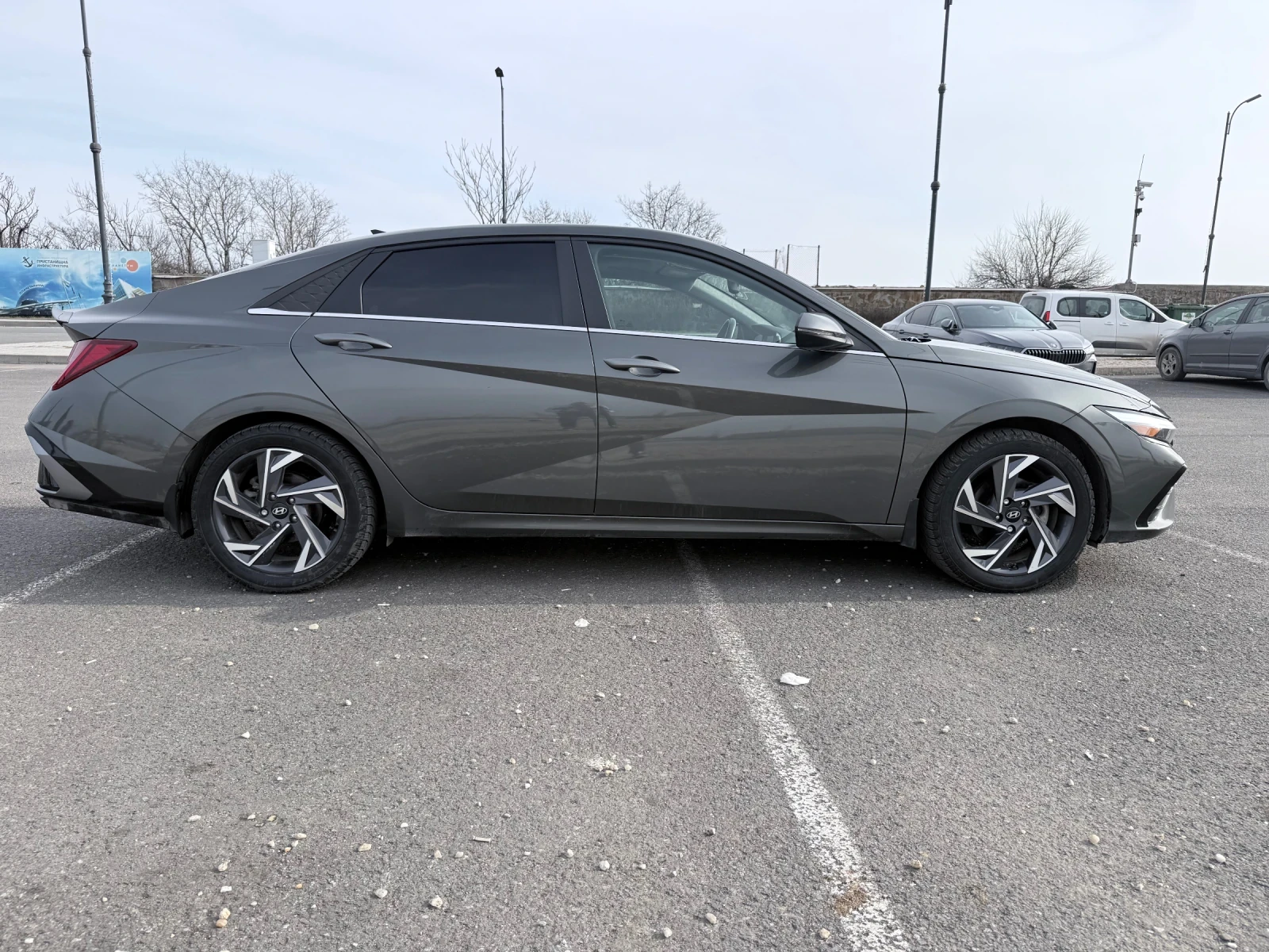 Hyundai Elantra 1.6 Hybrid Luxury , снимка 4 - Автомобили и джипове - 53728265