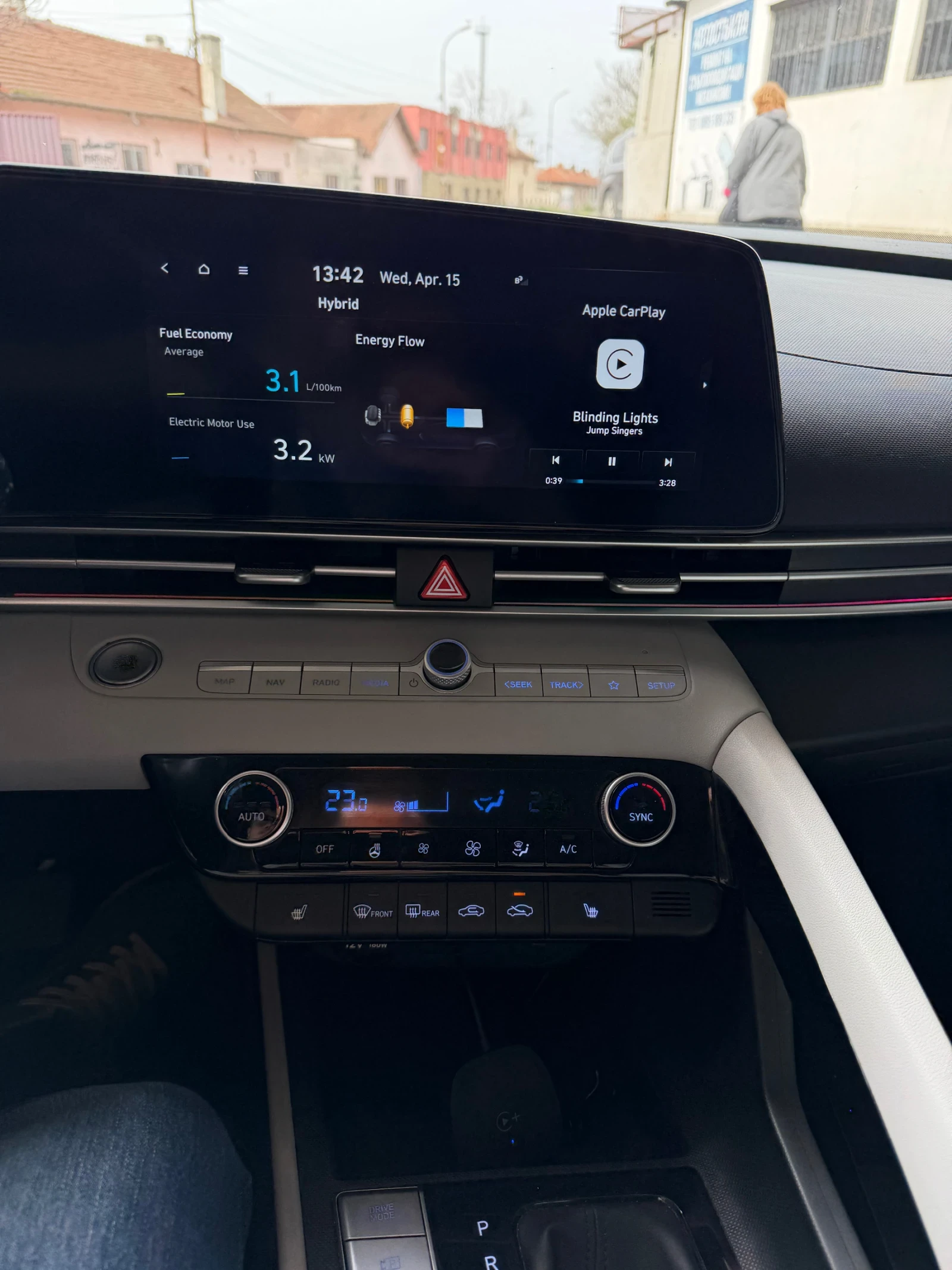 Hyundai Elantra 1.6 Hybrid Luxury  | Mobile.bg � ����������� 15