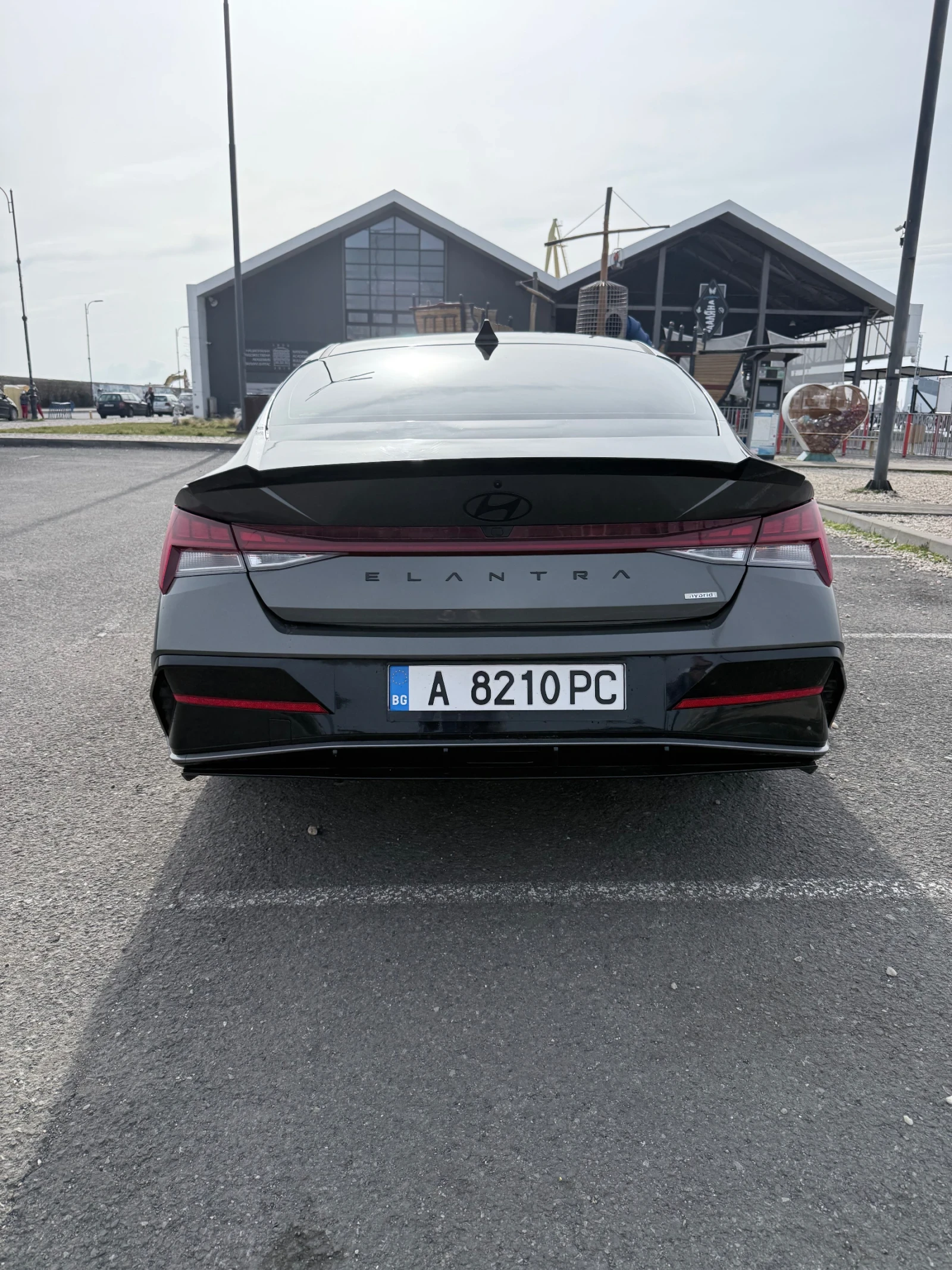 Hyundai Elantra 1.6 Hybrid Luxury , снимка 7 - Автомобили и джипове - 53728265