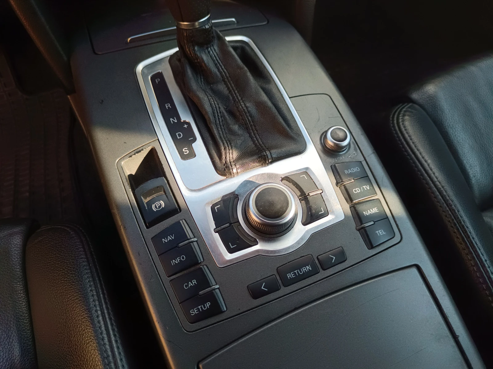 Audi A6 3.0 TDI V6 QUATTRO, снимка 12 - Автомобили и джипове - 53739454