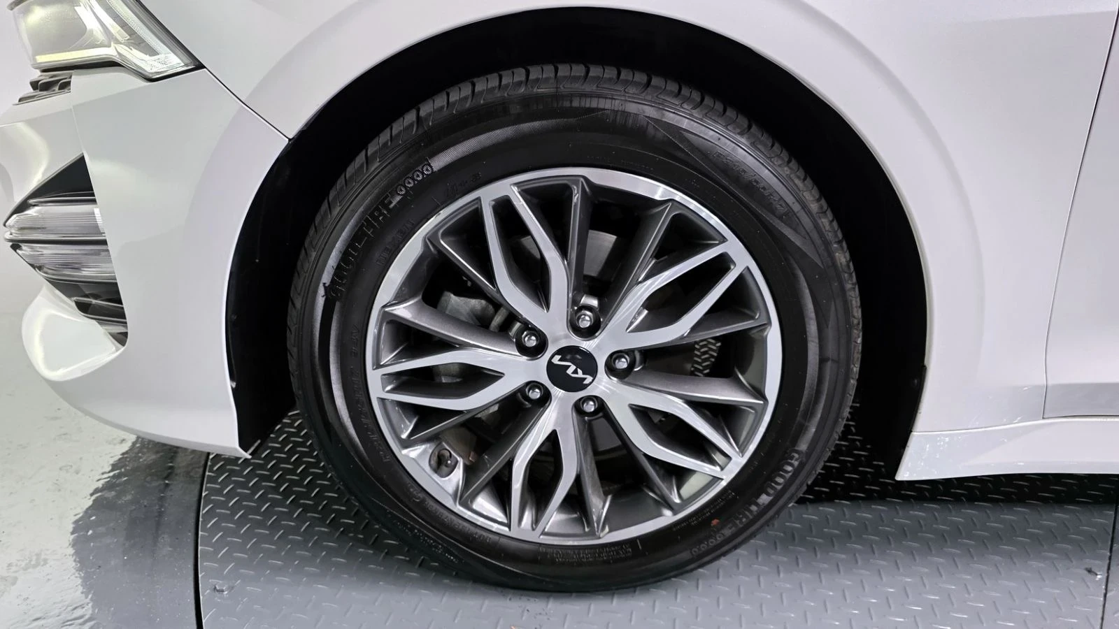 Kia K5 2.0LPI Trendy autogeorge.com | Mobile.bg � ����������� 5