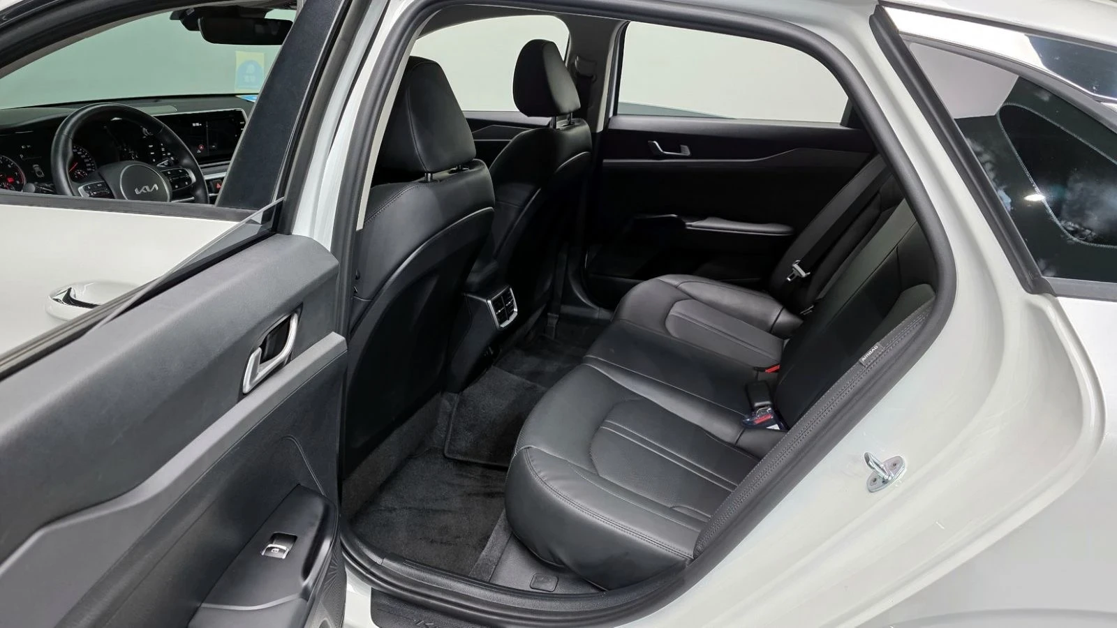 Kia K5 2.0LPI Trendy autogeorge.com | Mobile.bg � ����������� 11