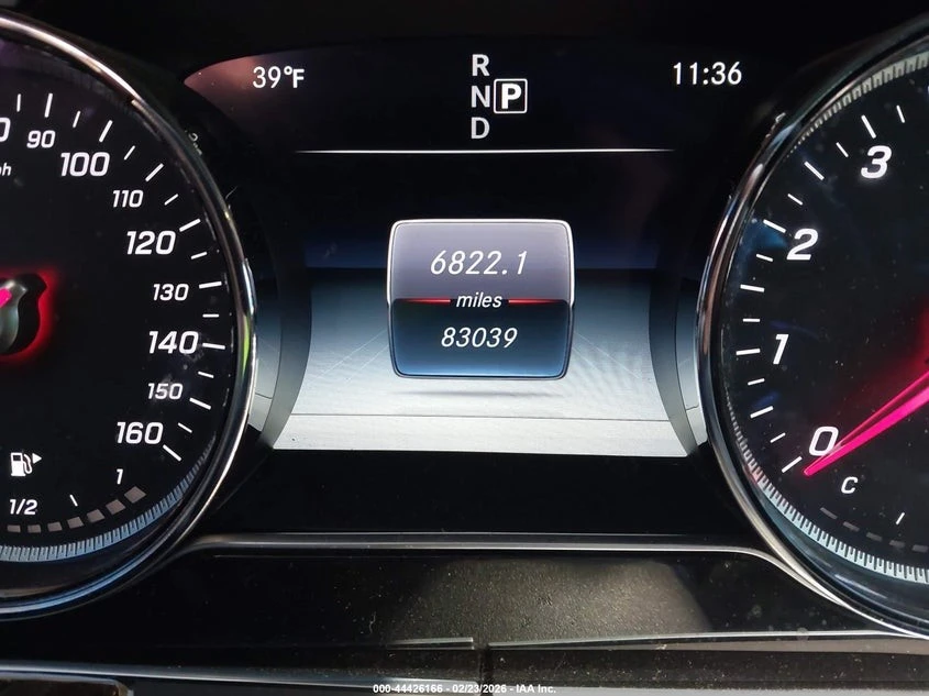 Mercedes-Benz E 300 4MATIC С РЕГИСТРАЦИЯ & АВТО КРЕДИТ , снимка 12 - Автомобили и джипове - 54032553