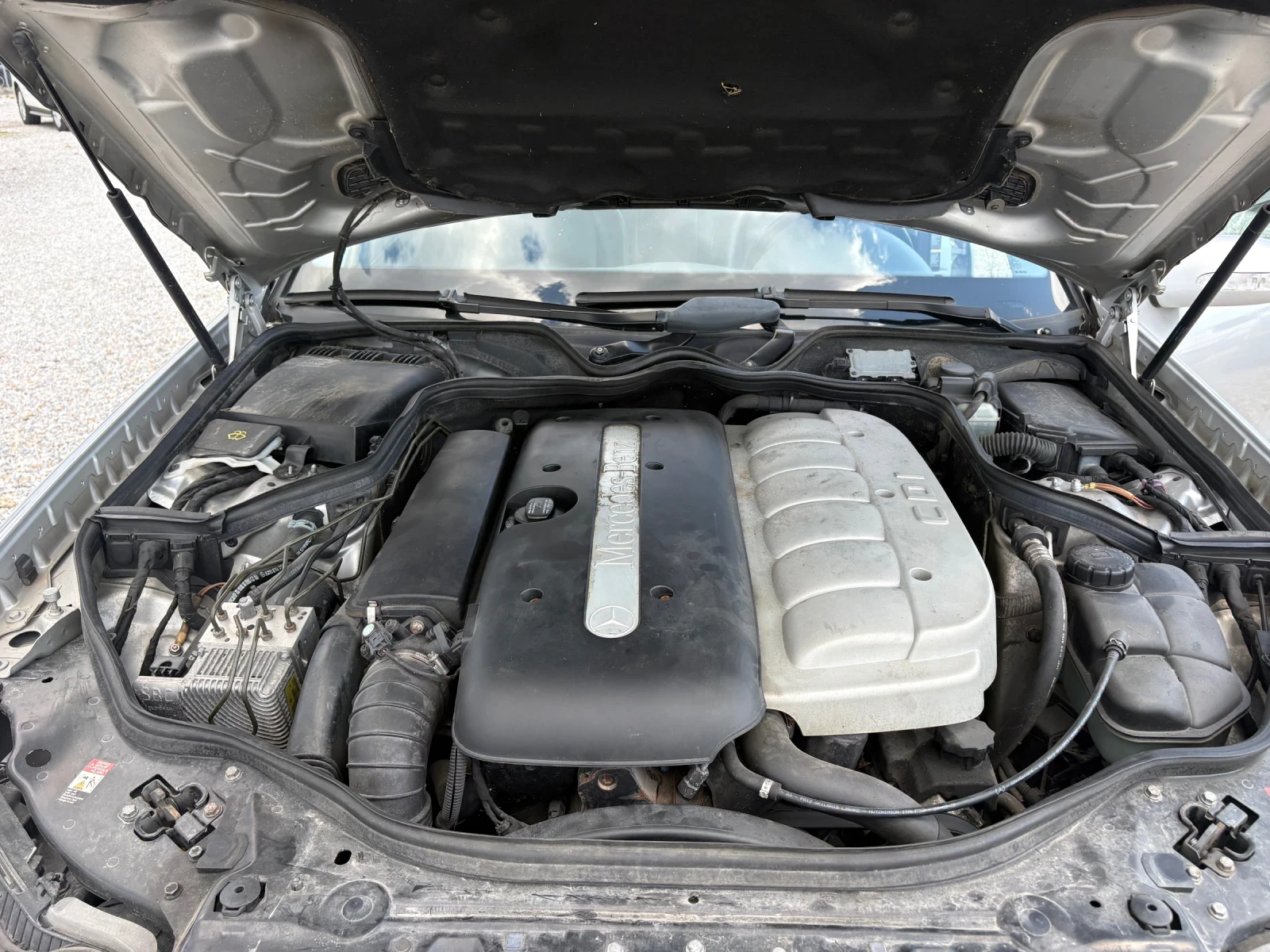 Mercedes-Benz E 320 Е 320 CDI, снимка 11 - Автомобили и джипове - 54662724
