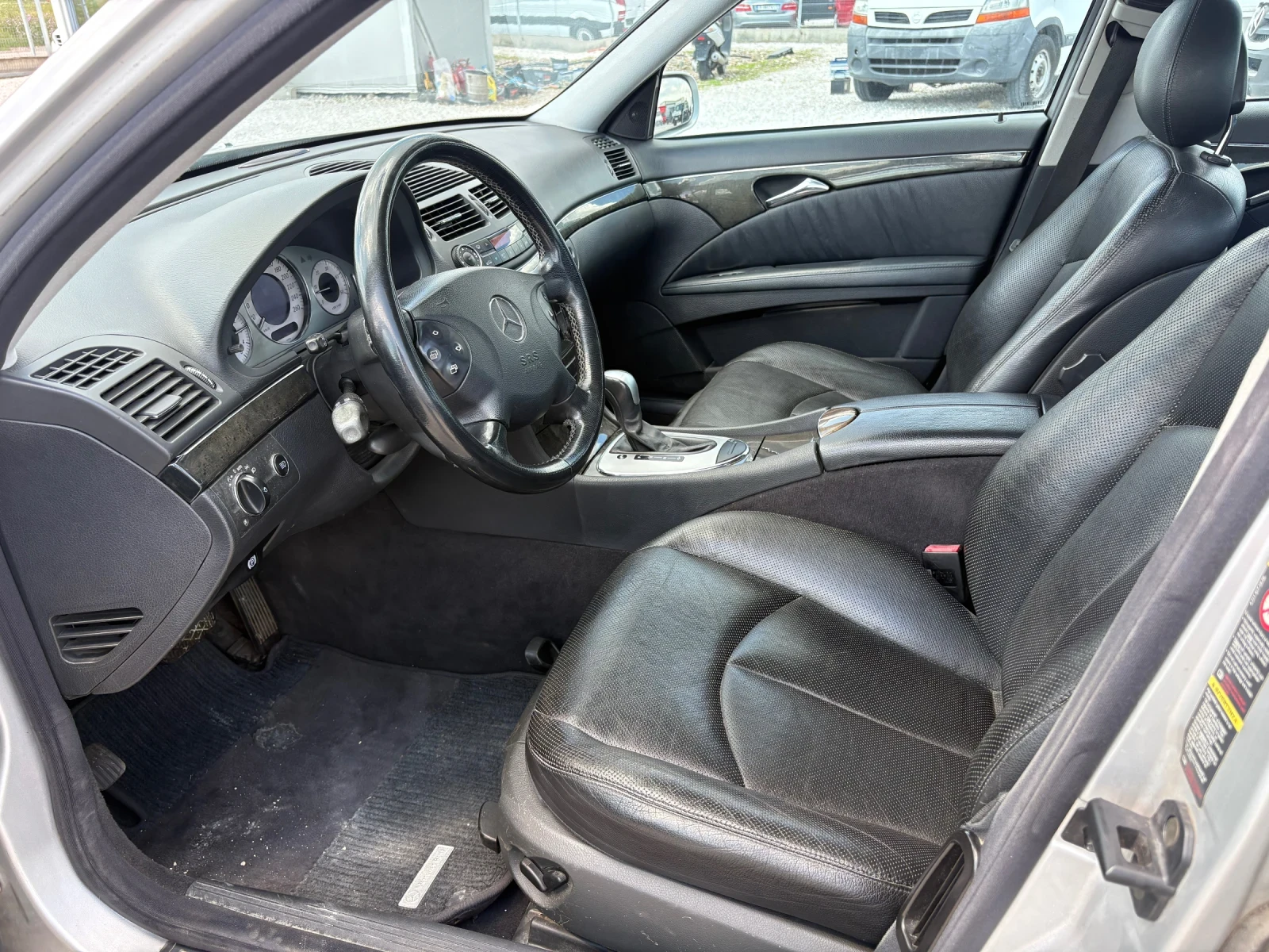 Mercedes-Benz E 320 Е 320 CDI, снимка 6 - Автомобили и джипове - 54662724