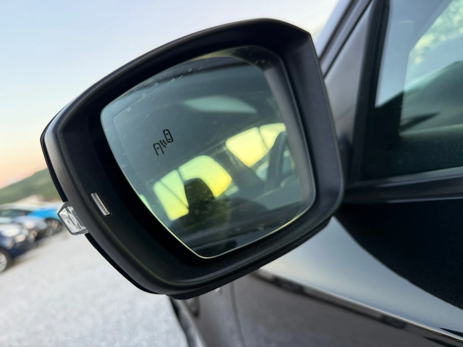 Skoda Octavia 2.0TDI Нави Подгрев Дистр ЛаинАсист Блиндспот, снимка 13 - Автомобили и джипове - 54697737