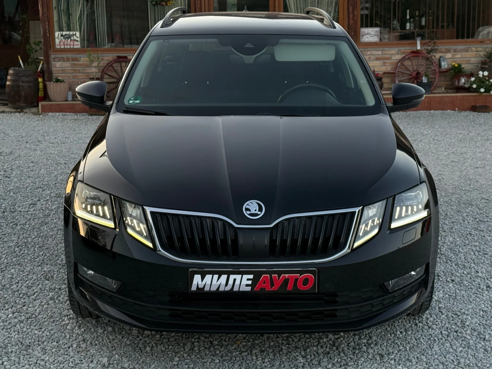 Skoda Octavia 2.0TDI Нави Подгрев Дистр ЛаинАсист Блиндспот, снимка 6 - Автомобили и джипове - 54697737