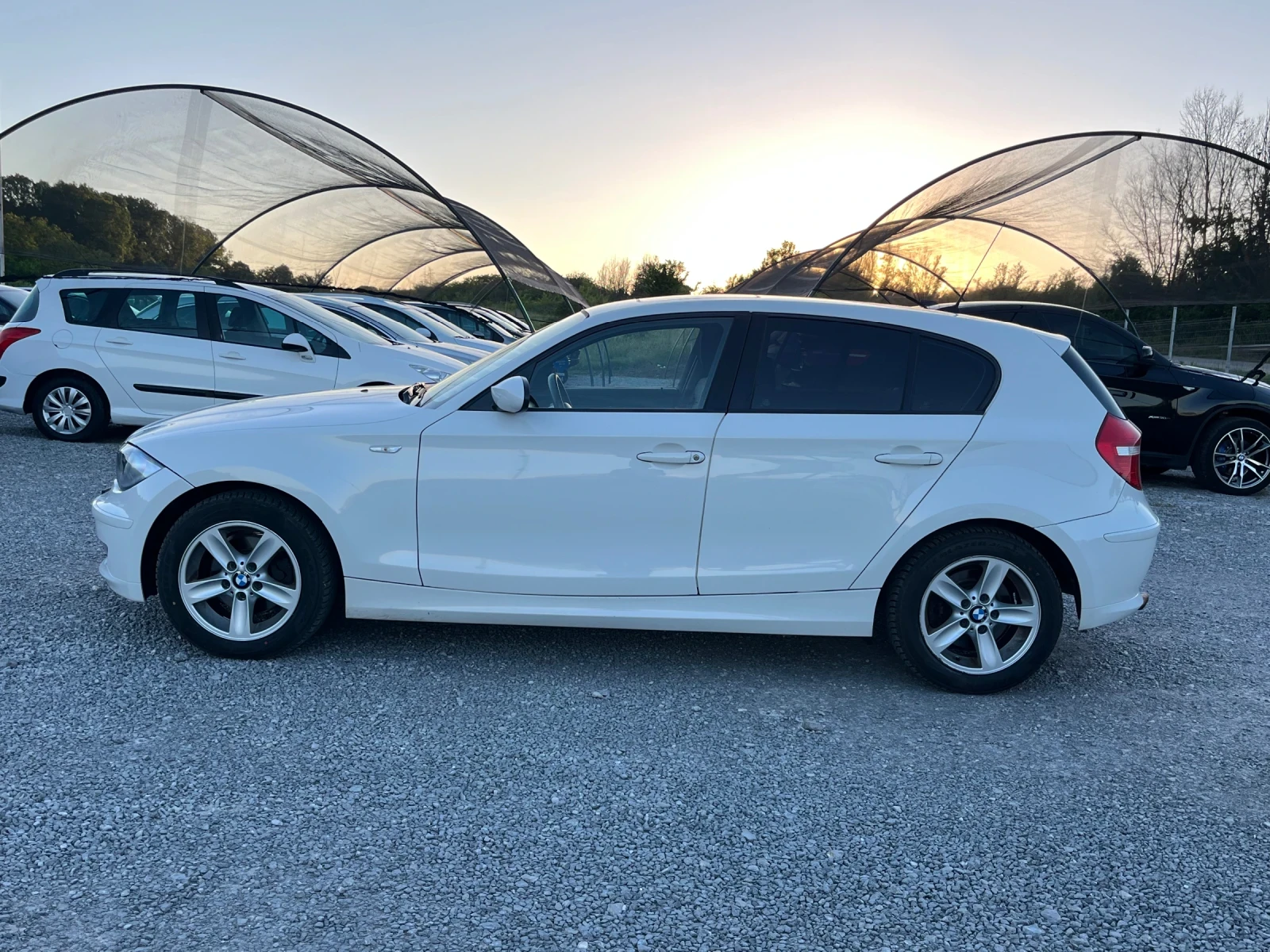 BMW 118 D, снимка 3 - Автомобили и джипове - 54730280