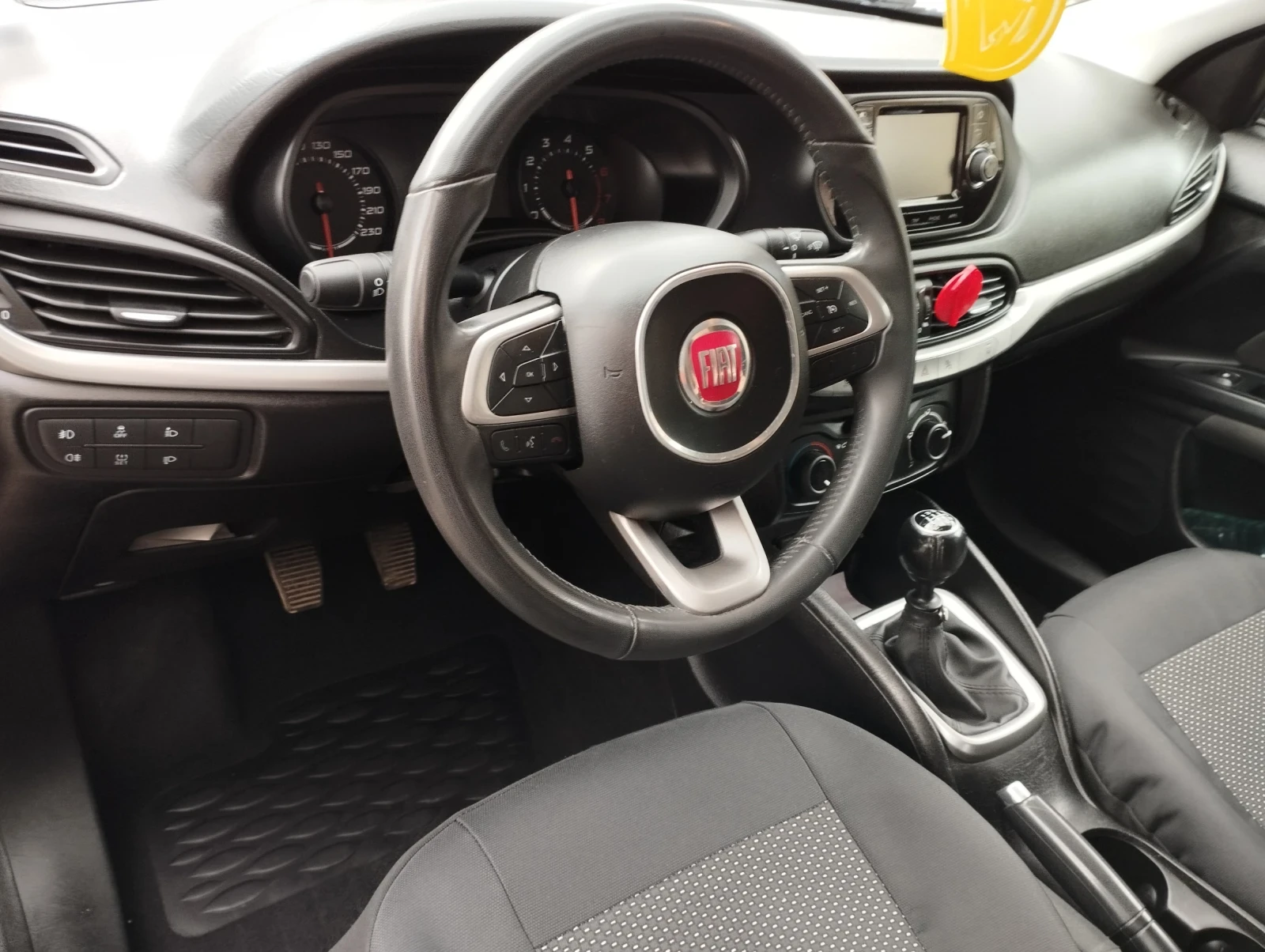 Fiat Tipo, снимка 9 - Автомобили и джипове - 54948275