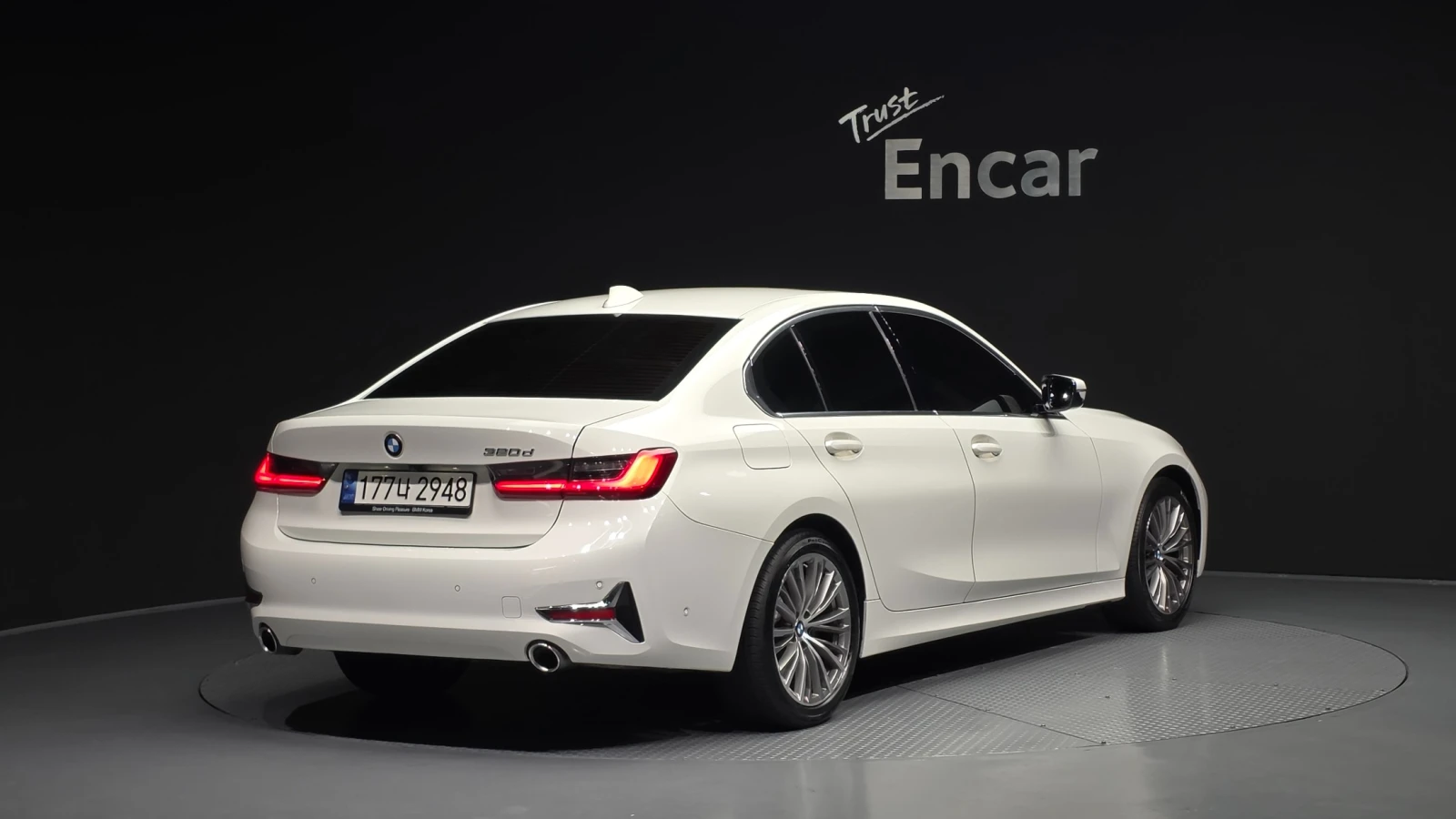 BMW 320, снимка 2 - Автомобили и джипове - 54960982