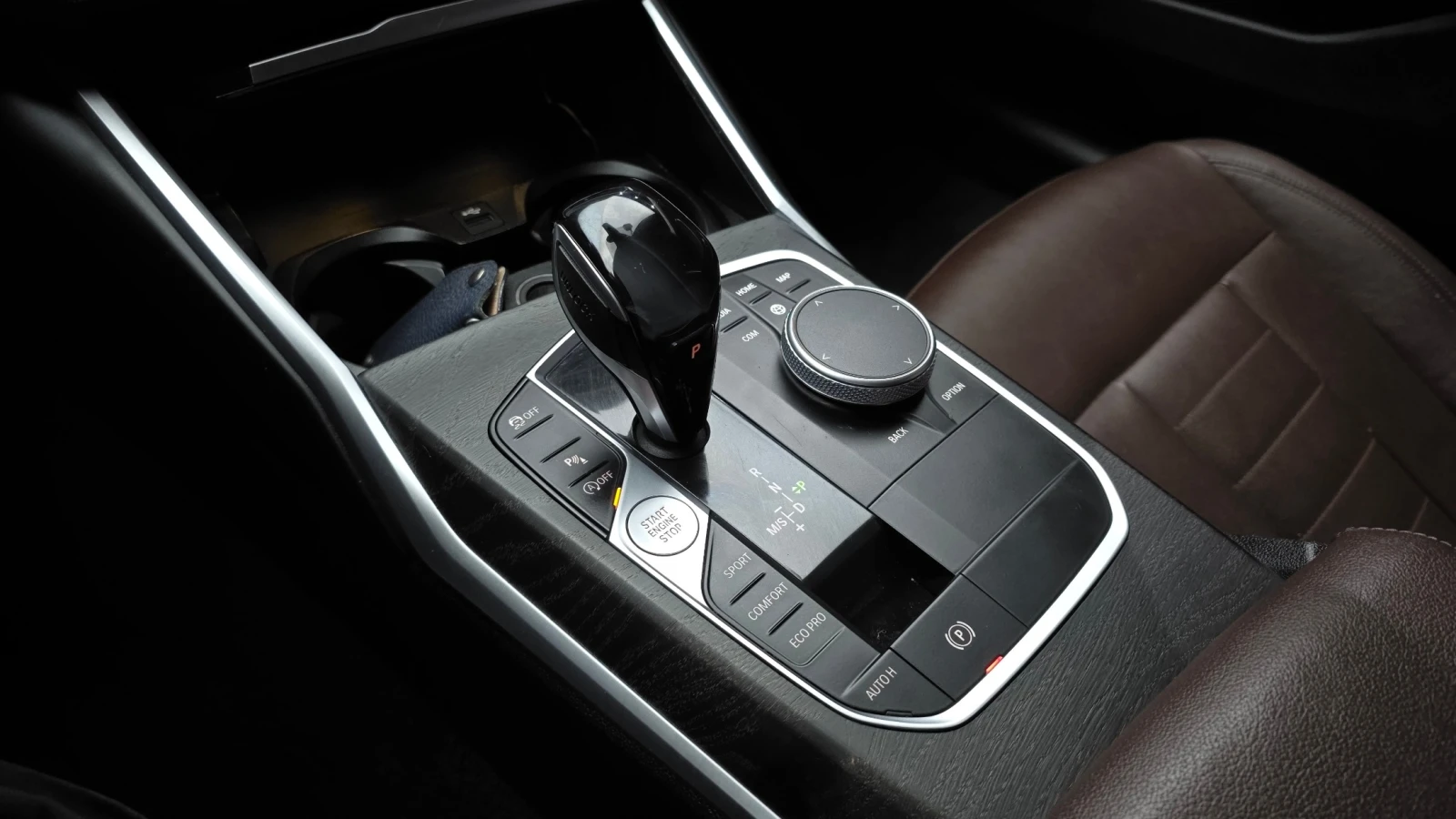BMW 320, снимка 8 - Автомобили и джипове - 54960982