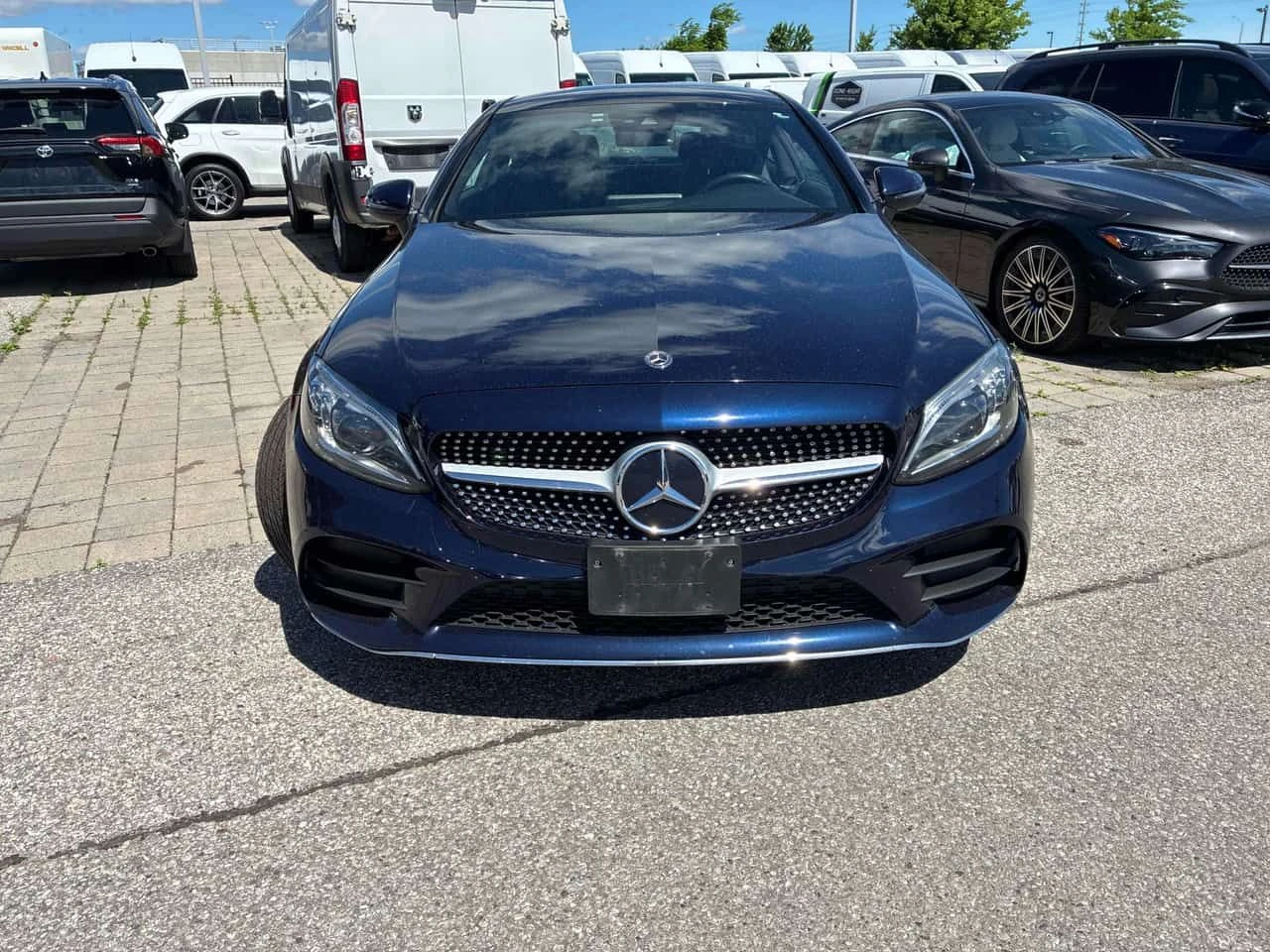 Mercedes-Benz C 300 * ОТ ГЛАВНО ПРЕДСТАВИТЕЛСТВО НА MERCEDES-BENZ, снимка 2 - Автомобили и джипове - 54975371