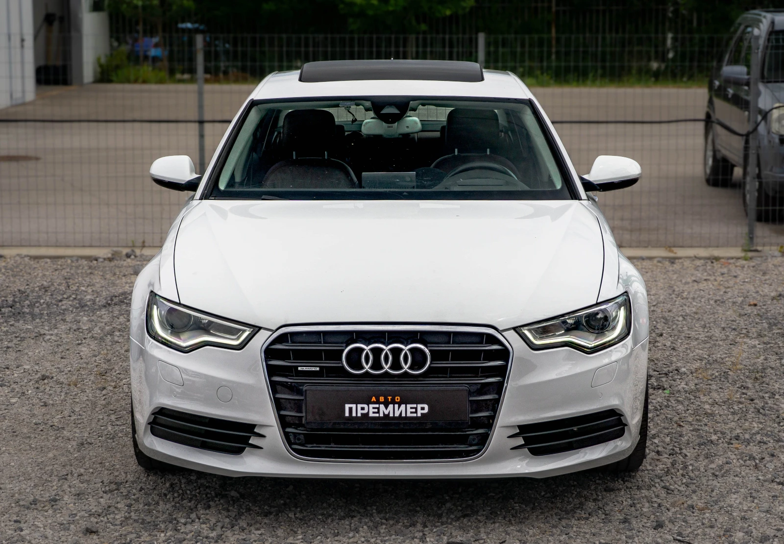 Audi A6 2.0 TDI Quattro-Реални КМ!, снимка 2 - Автомобили и джипове - 55134292