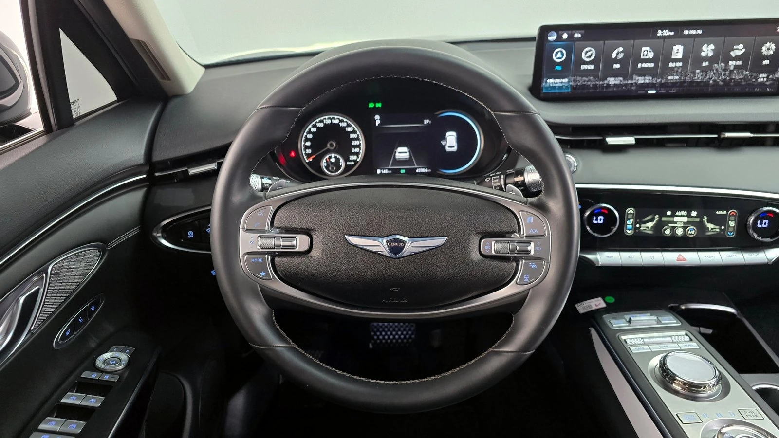 Genesis GV70 2.5 НАЛИЧНА КРАЙНА ЦЕНА, снимка 14 - Автомобили и джипове - 55243513