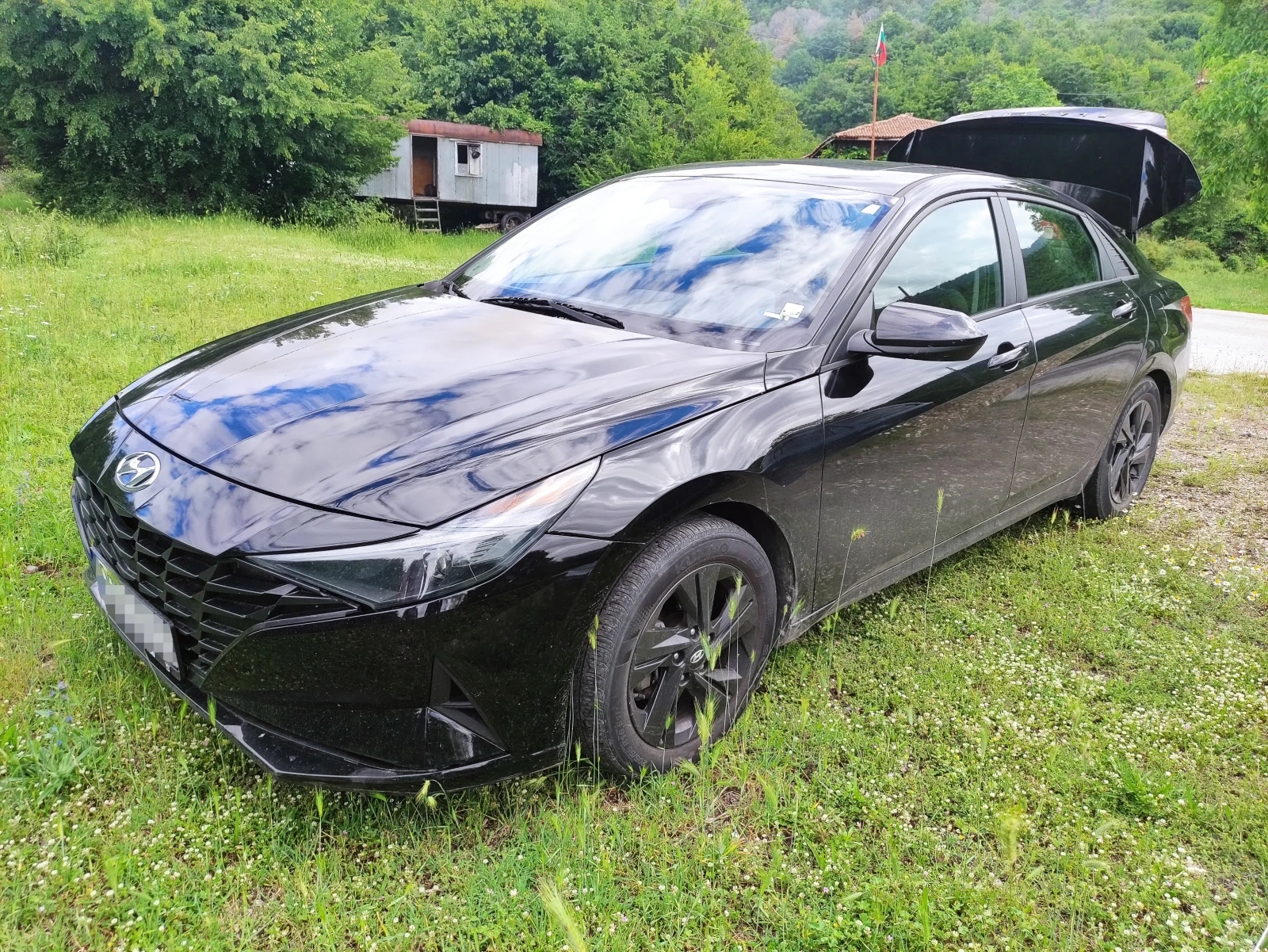 Hyundai Elantra, снимка 14 - Автомобили и джипове - 55544102