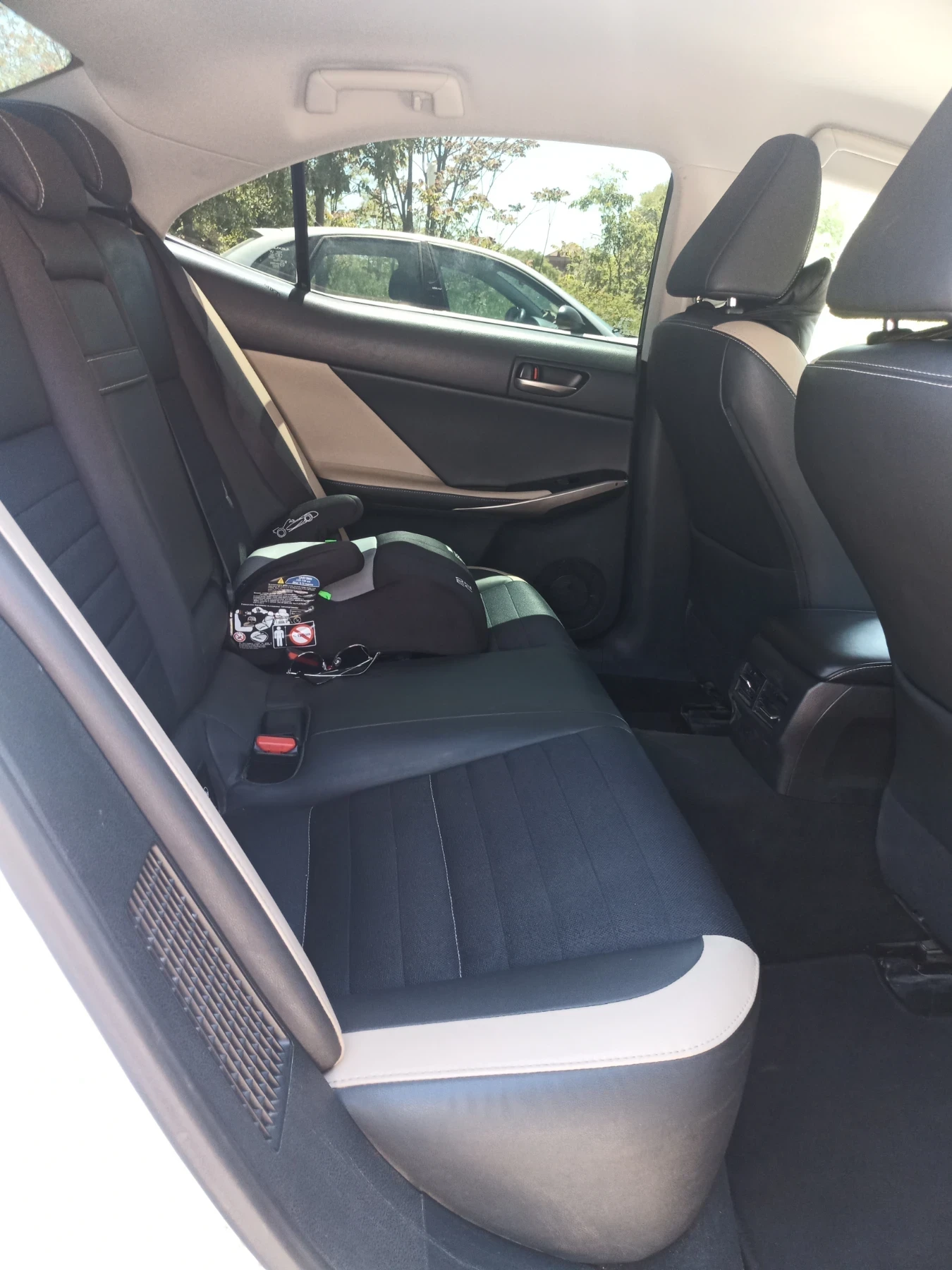 Lexus IS 300 Luxury Sport Line 2020�.| ����� ����. ������� | Mobile.bg � ����������� 13