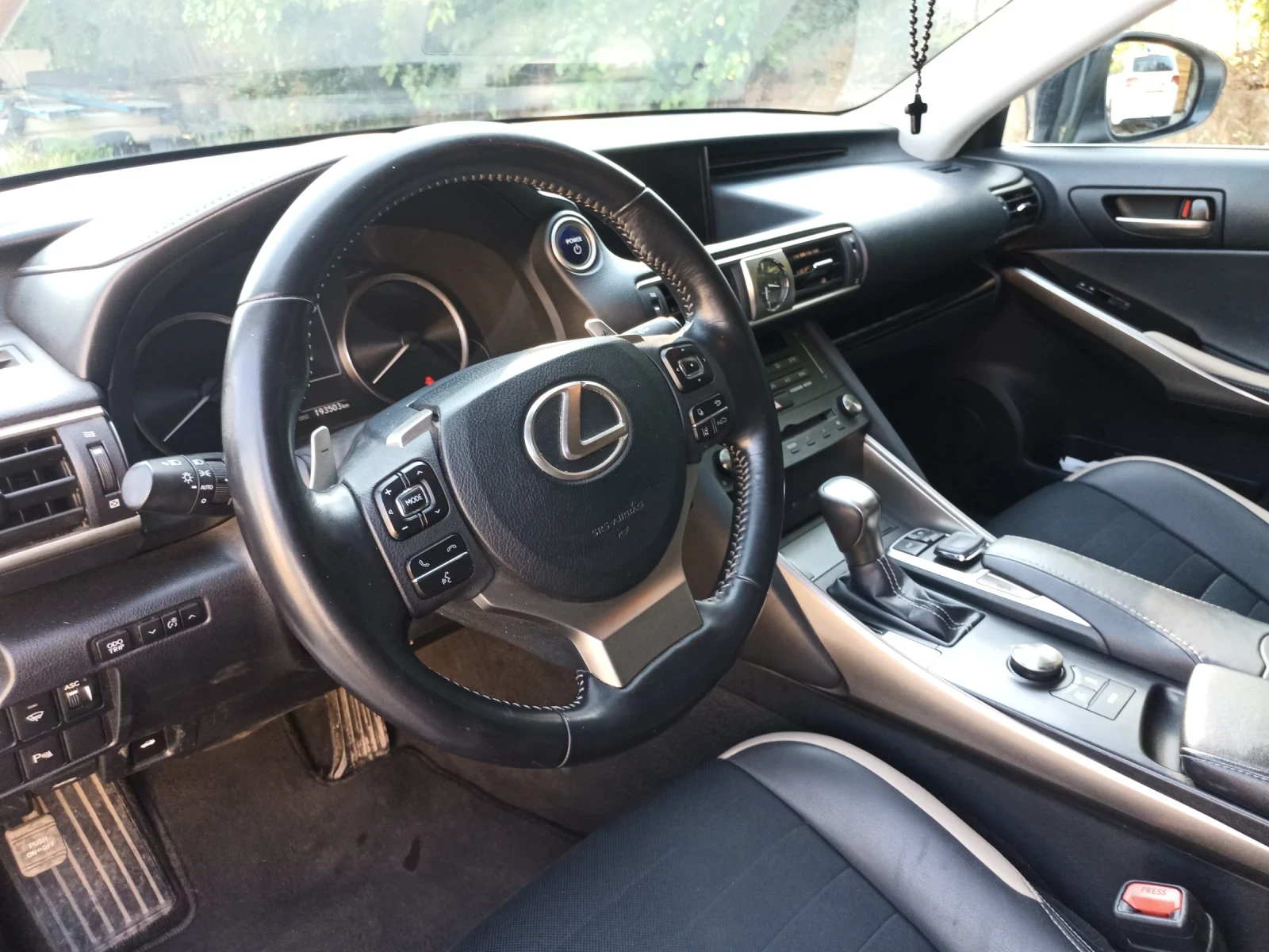 Lexus IS 300 Luxury Sport Line 2020�.| ����� ����. ������� | Mobile.bg � ����������� 9