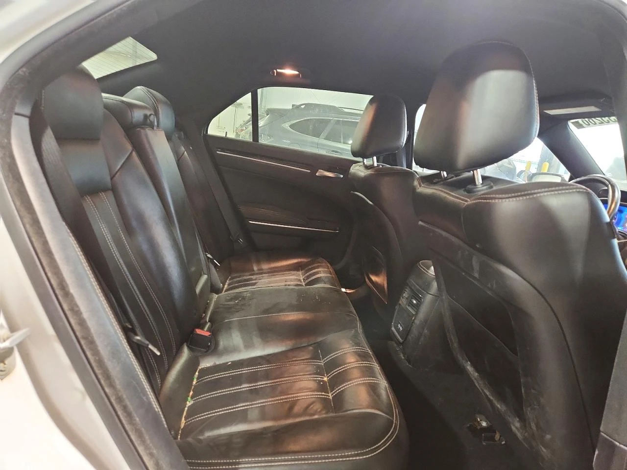 Chrysler 300c 3.6l 300 S, снимка 10 - Автомобили и джипове - 55852251