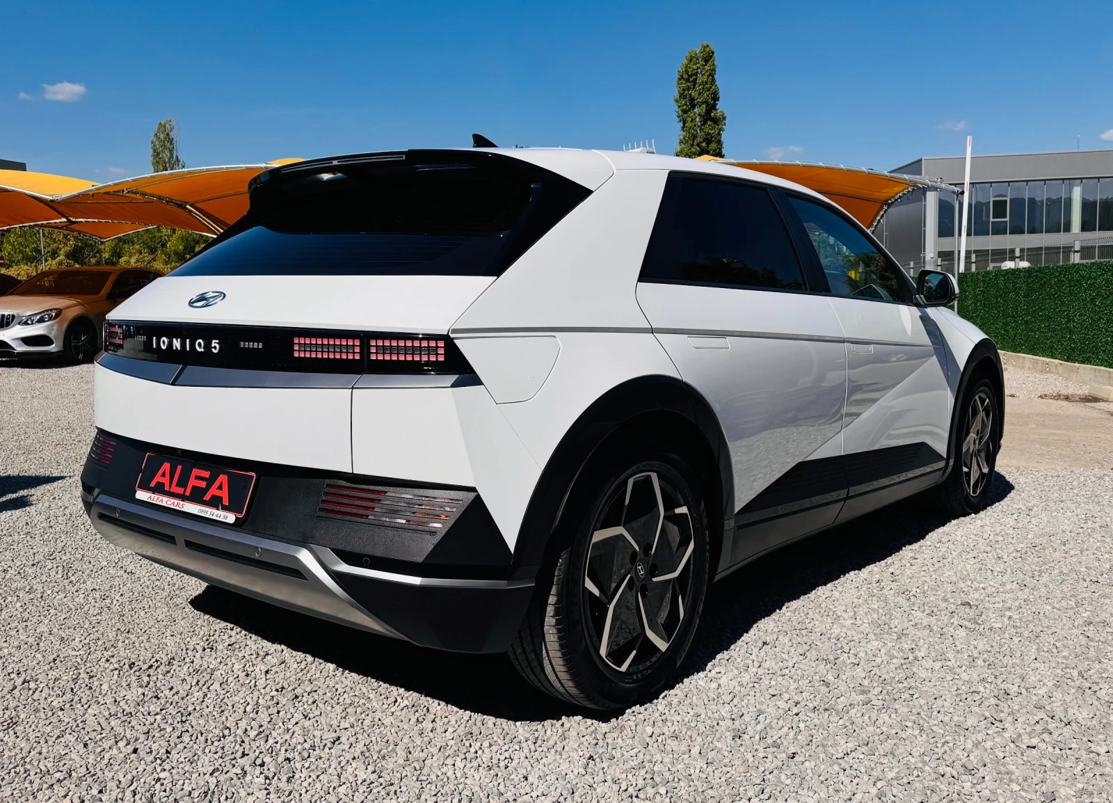 Hyundai Ioniq 5 SOH:100%///НАПЪЛНО ОБСЛУЖЕНА/ТОП СЪСТОЯНИЕ/НОВА///, снимка 5 - Автомобили и джипове - 56071396