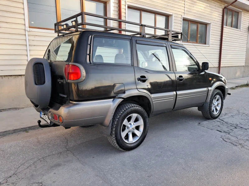 Nissan Terrano, снимка 10 - Автомобили и джипове - 47853201