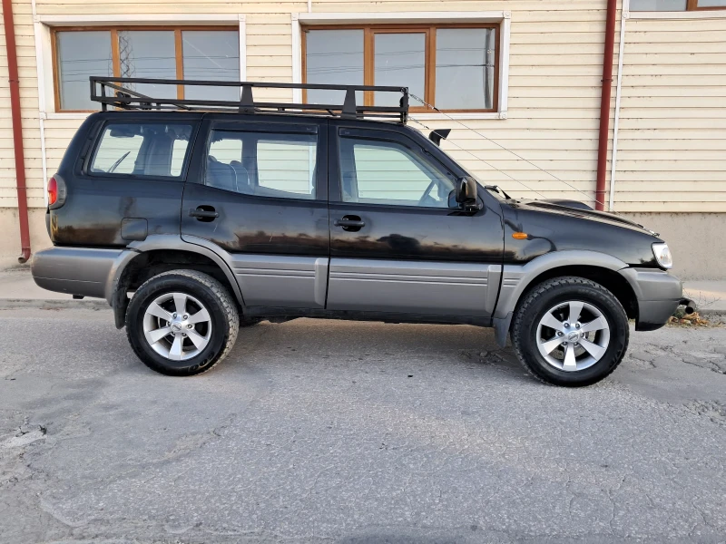 Nissan Terrano, снимка 12 - Автомобили и джипове - 47853201