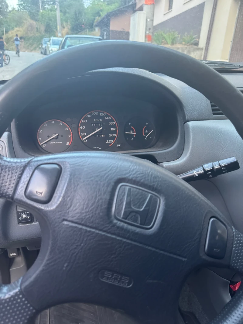 Honda Cr-v РЕАЛНИ КИЛОМЕТРИ!НЯМА ТОЧКА РЪЖДА!, снимка 6 - Автомобили и джипове - 52163186